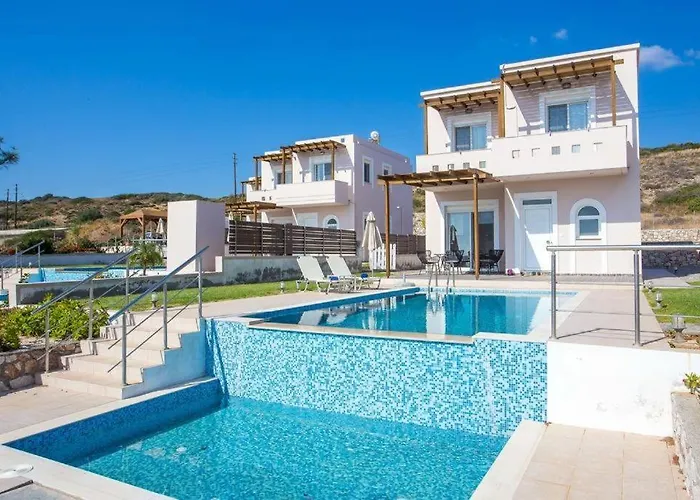 Villa Regina - Double Pool Paradise
